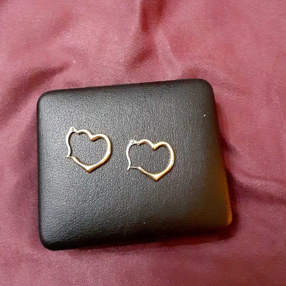 Earings